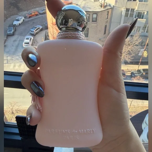 Delina Parfums De Marly - Picture 4 of 6